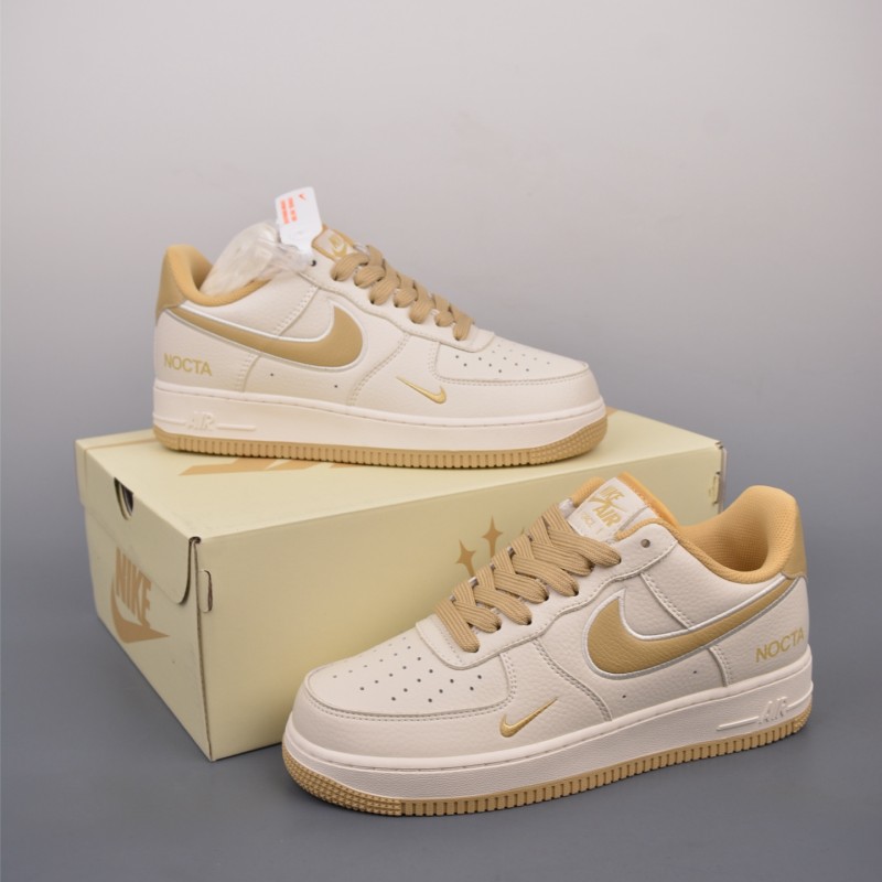 나이키 에어포스 1 로우