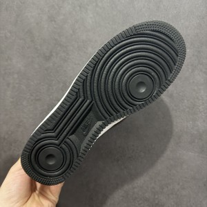 나이키 에어포스 1 로우