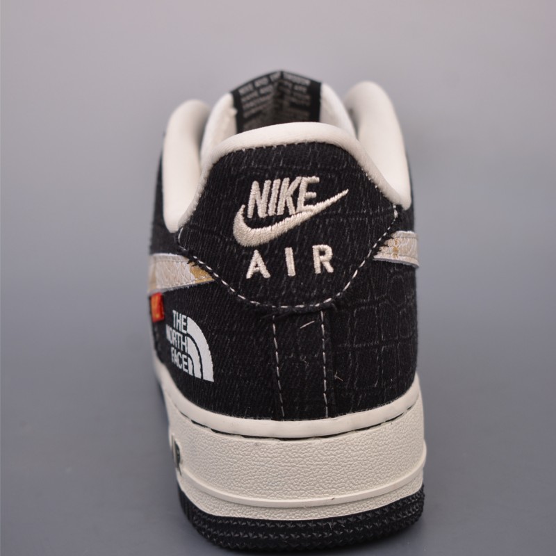 나이키 에어포스 1 로우