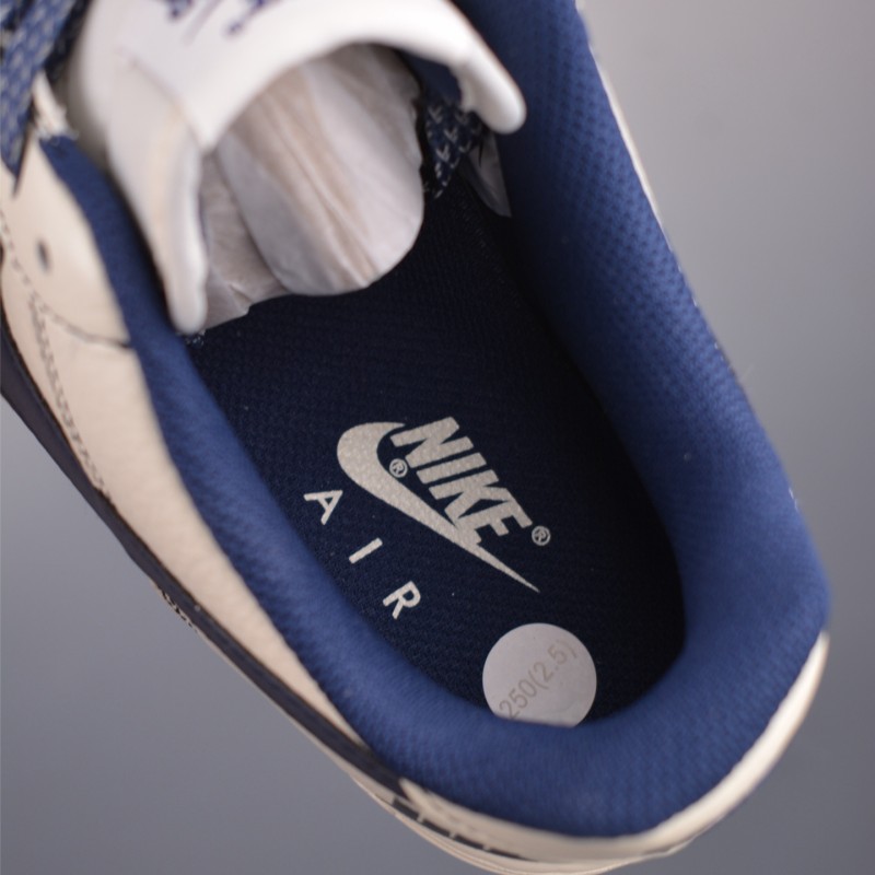 나이키 에어포스 1 로우