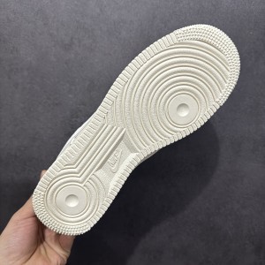 나이키 에어포스 1 로우