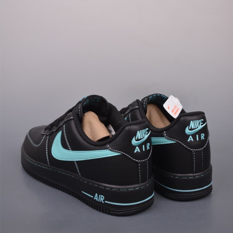 나이키 에어포스 1 로우