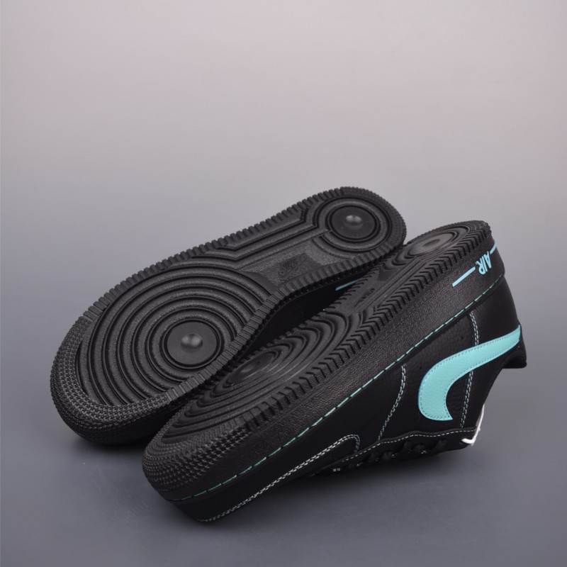 나이키 에어포스 1 로우