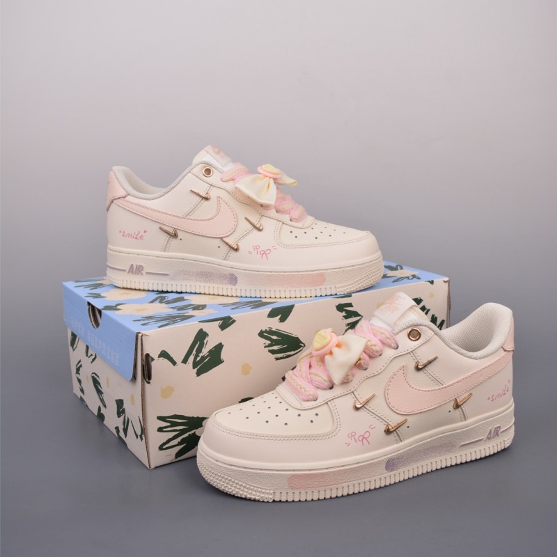 나이키 에어포스 1 로우