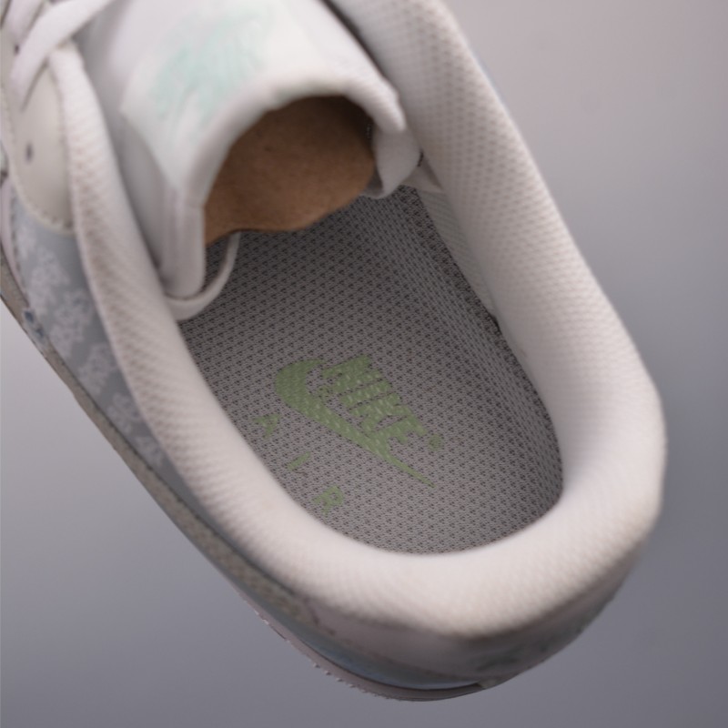 나이키 에어포스 1 로우