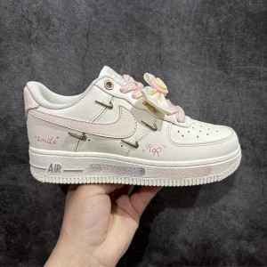 나이키 에어포스 1 로우