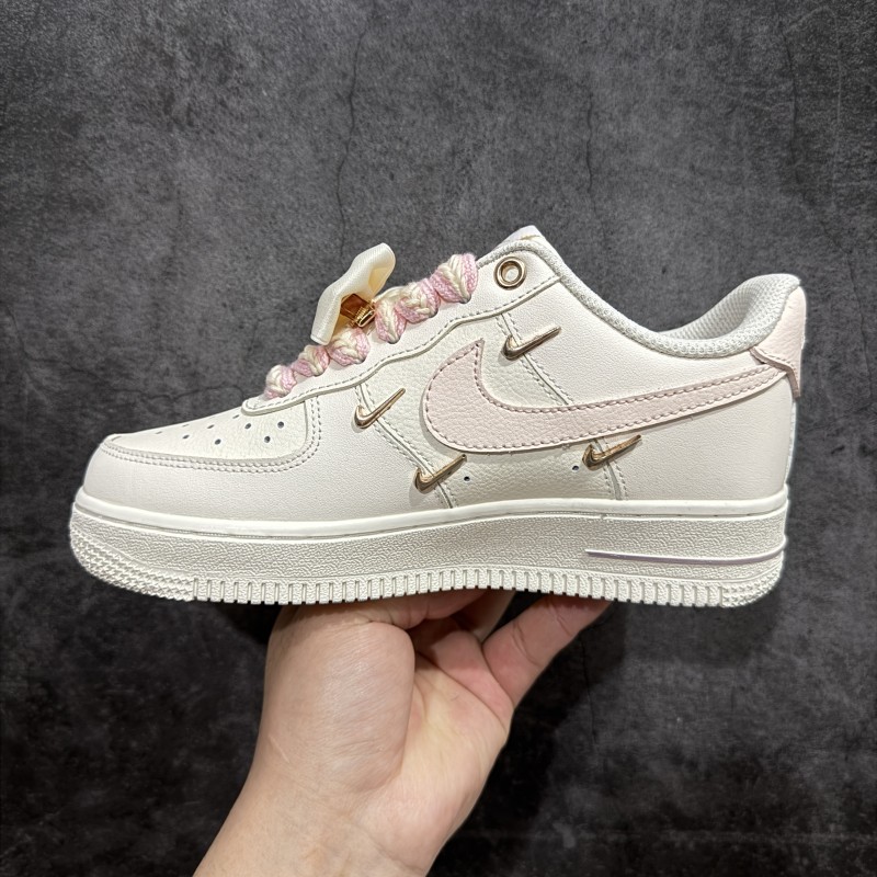 나이키 에어포스 1 로우