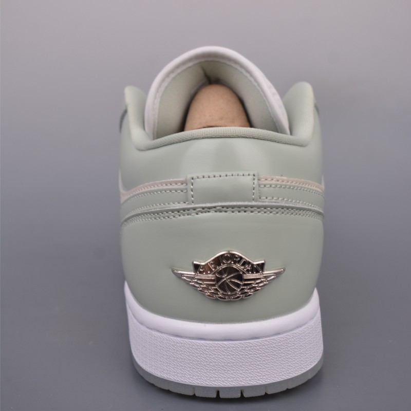 나이키 에어포스 1 로우