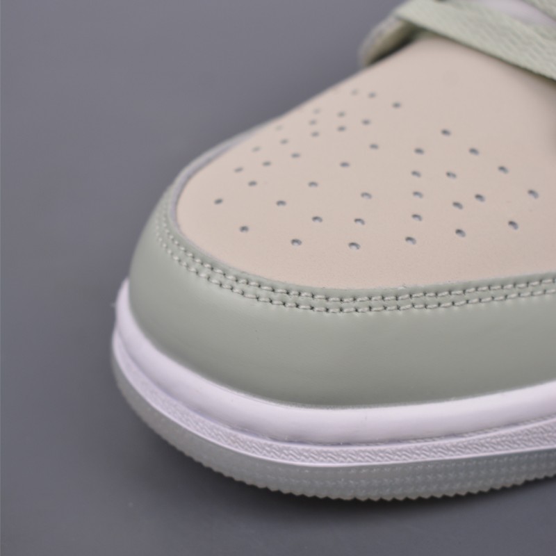 나이키 에어포스 1 로우