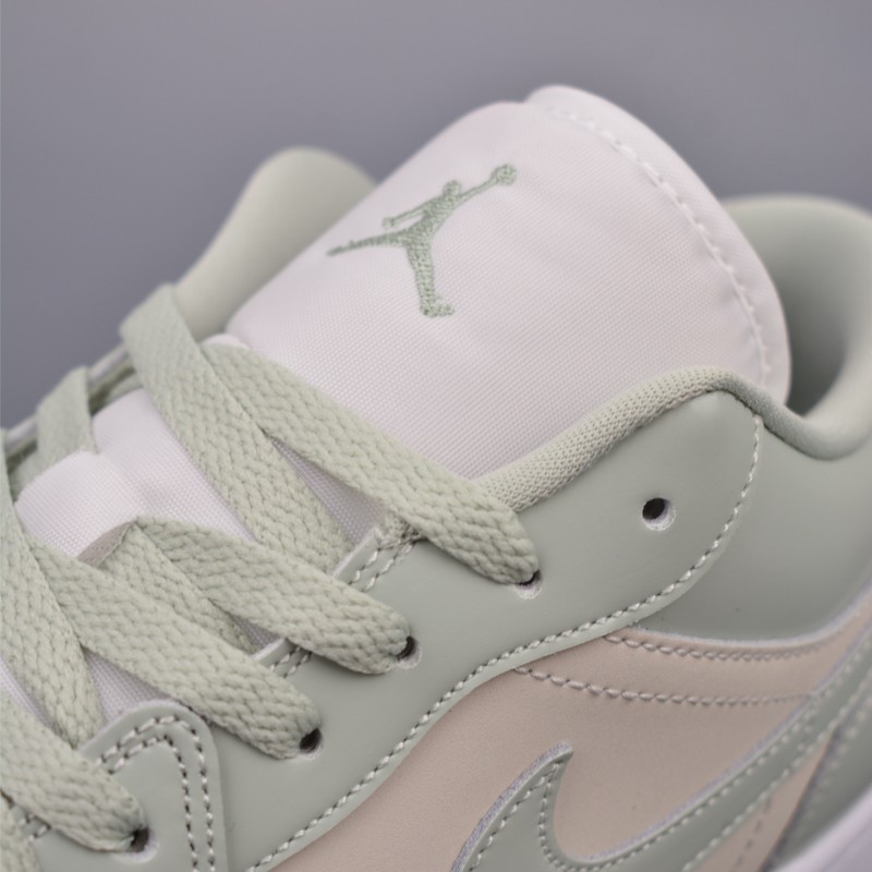 나이키 에어포스 1 로우