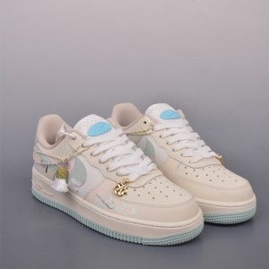 나이키 에어포스 1 로우