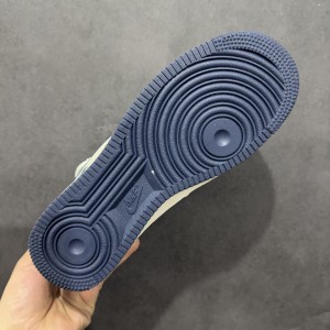 나이키 에어포스 1 로우