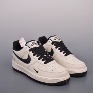 나이키 에어포스 1 로우