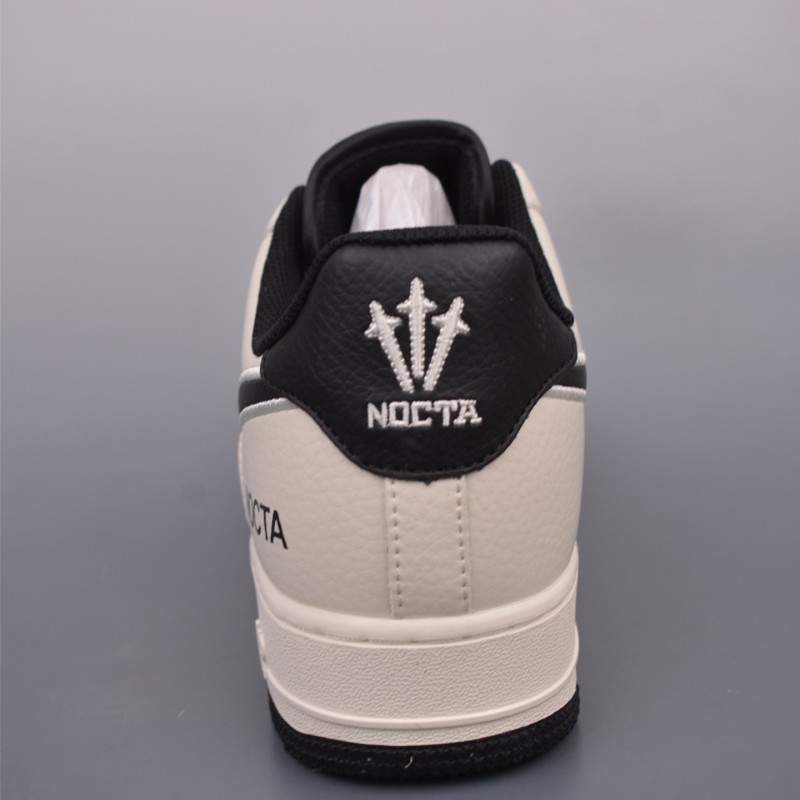 나이키 에어포스 1 로우