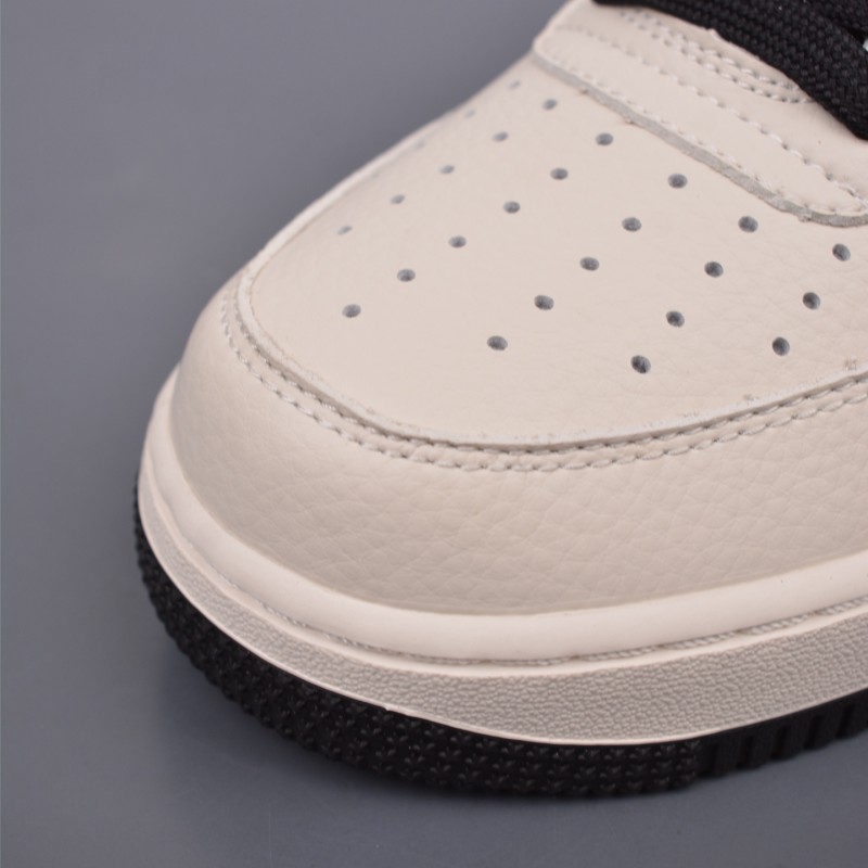 나이키 에어포스 1 로우