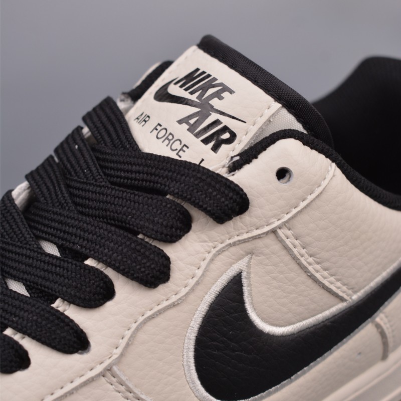 나이키 에어포스 1 로우