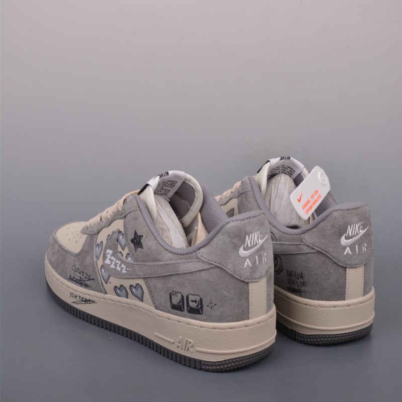 나이키 에어포스 1 로우