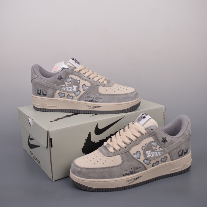 나이키 에어포스 1 로우