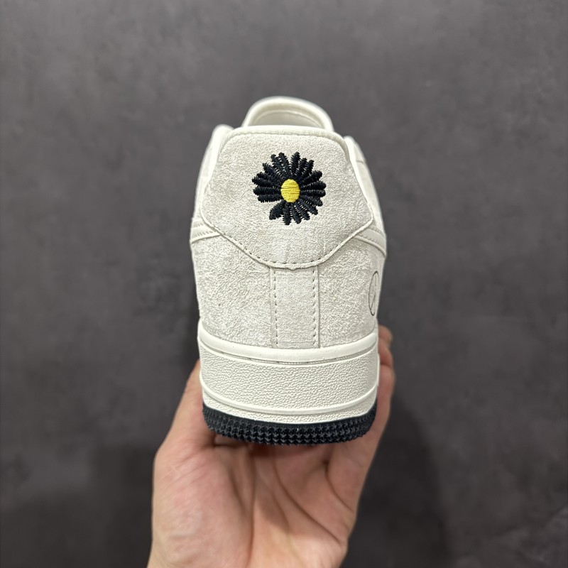 나이키 에어포스 1 로우