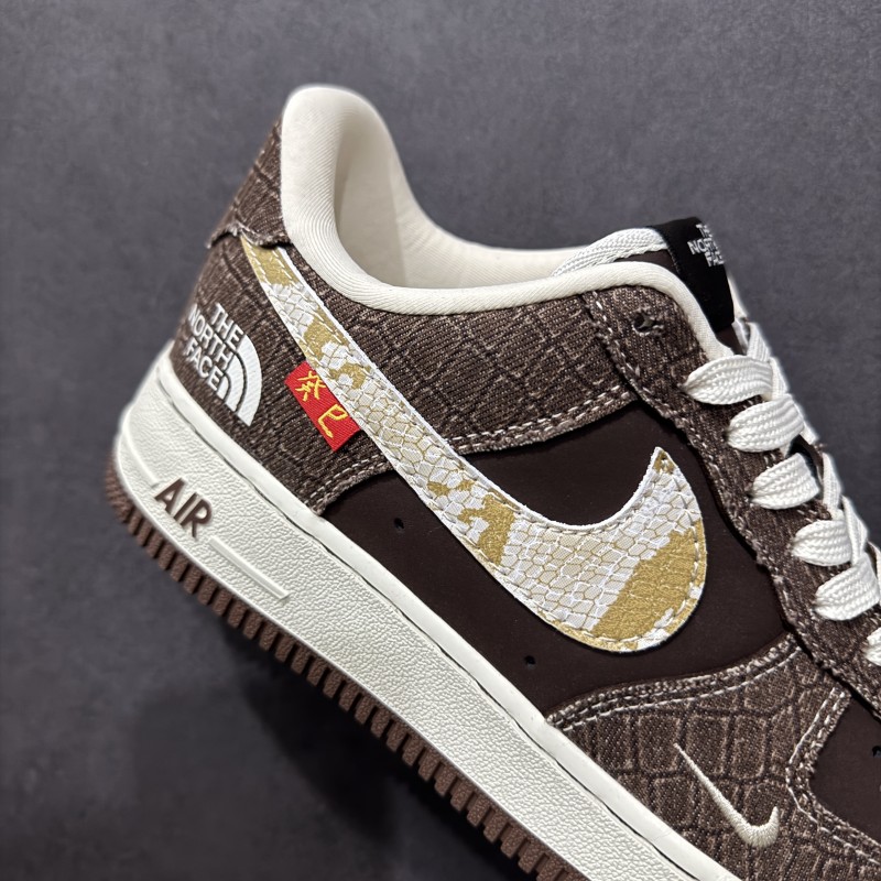 나이키 에어포스 1 로우