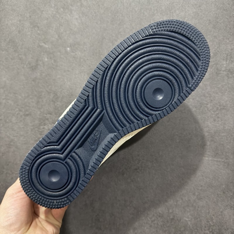 나이키 에어포스 1 로우