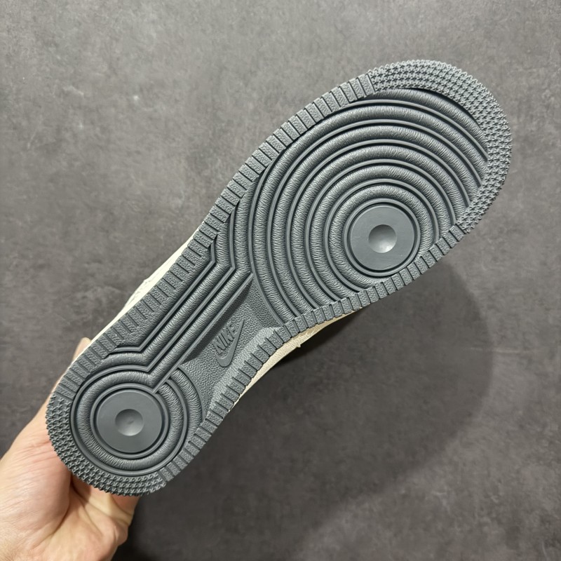 나이키 에어포스 1 로우