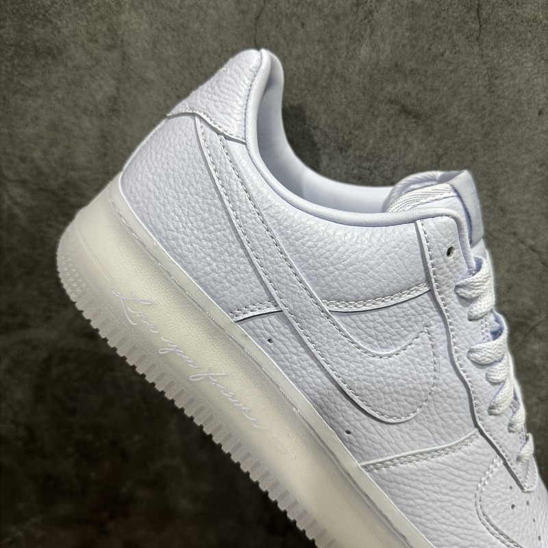 나이키 에어포스 1 로우