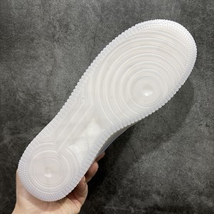 나이키 에어포스 1 로우