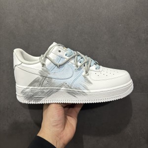 나이키 에어포스 1 로우