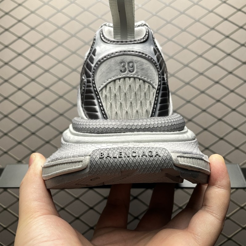 [발렌시아가] BALENCIAGA  3XL 스니커즈