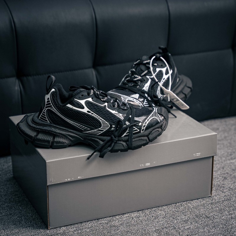 [발렌시아가] BALENCIAGA  3XL 스니커즈