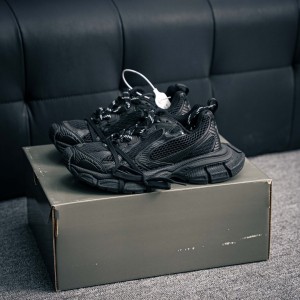[발렌시아가] BALENCIAGA  3XL 스니커즈