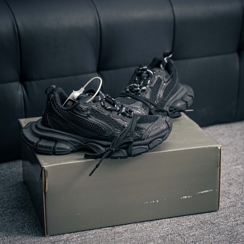 [발렌시아가] BALENCIAGA  3XL 스니커즈