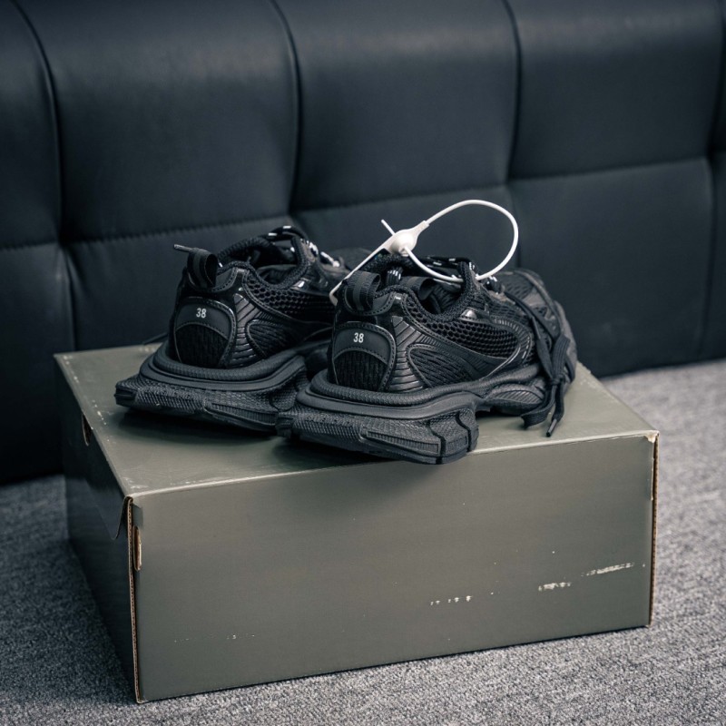 [발렌시아가] BALENCIAGA  3XL 스니커즈