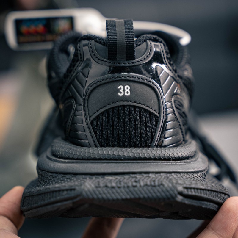 [발렌시아가] BALENCIAGA  3XL 스니커즈