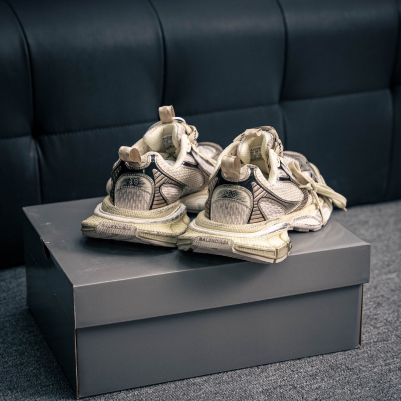 [발렌시아가] BALENCIAGA  3XL 스니커즈