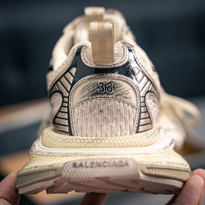 [발렌시아가] BALENCIAGA  3XL 스니커즈