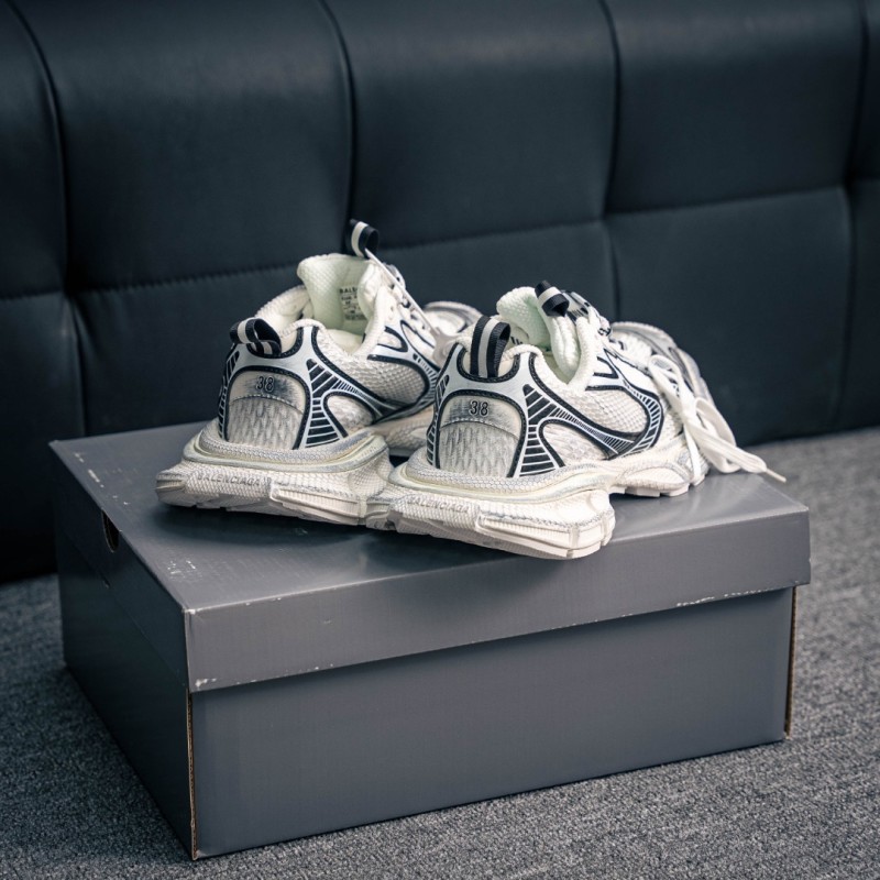 [발렌시아가] BALENCIAGA  3XL 스니커즈