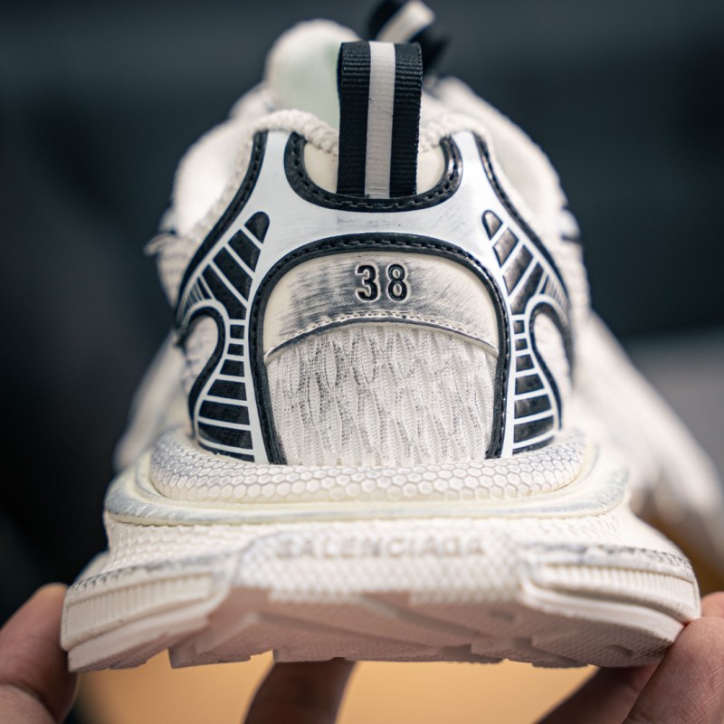 [발렌시아가] BALENCIAGA  3XL 스니커즈