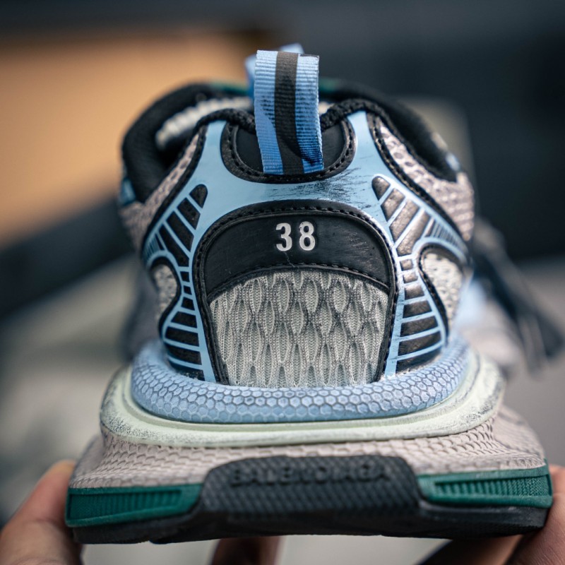 [발렌시아가] BALENCIAGA  3XL 스니커즈