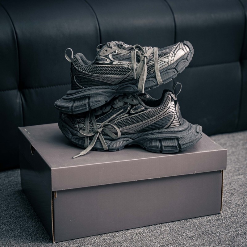 [발렌시아가] BALENCIAGA  3XL 스니커즈