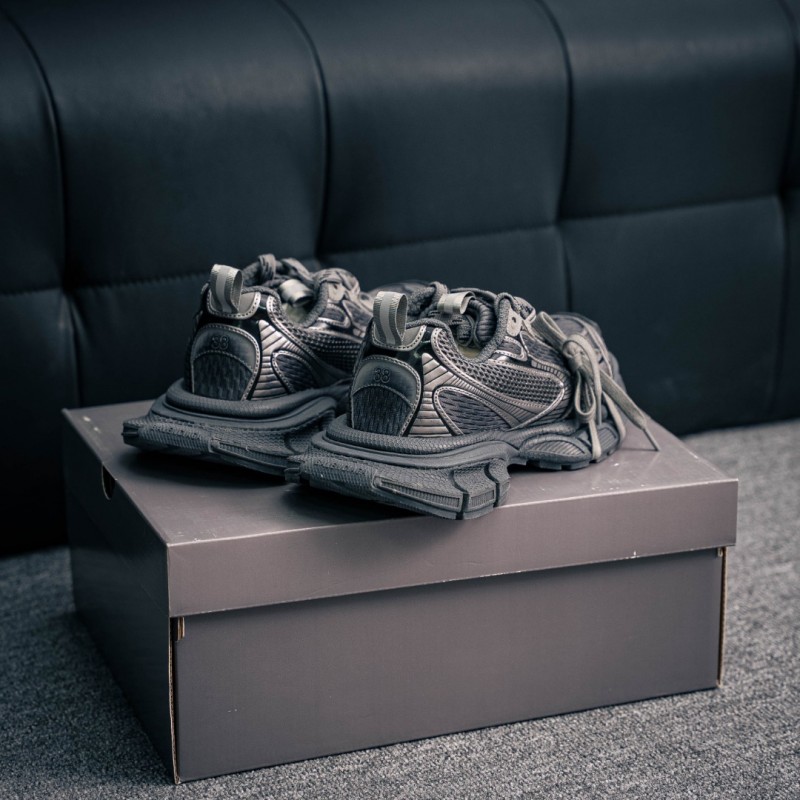 [발렌시아가] BALENCIAGA  3XL 스니커즈