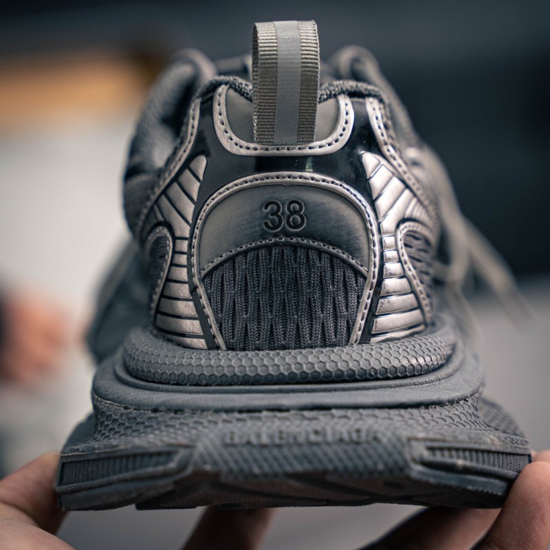 [발렌시아가] BALENCIAGA  3XL 스니커즈