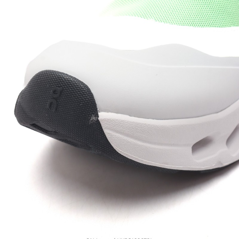 LOEWE 로에베 x 온 콜라보레이션 스니커즈