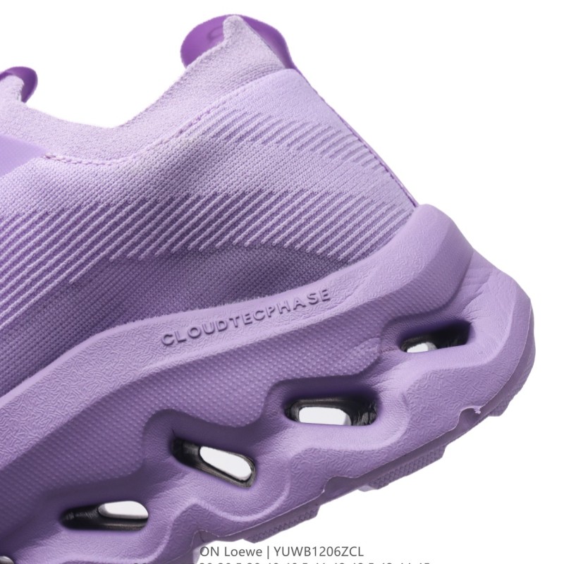 LOEWE 로에베 x 온 콜라보레이션 스니커즈