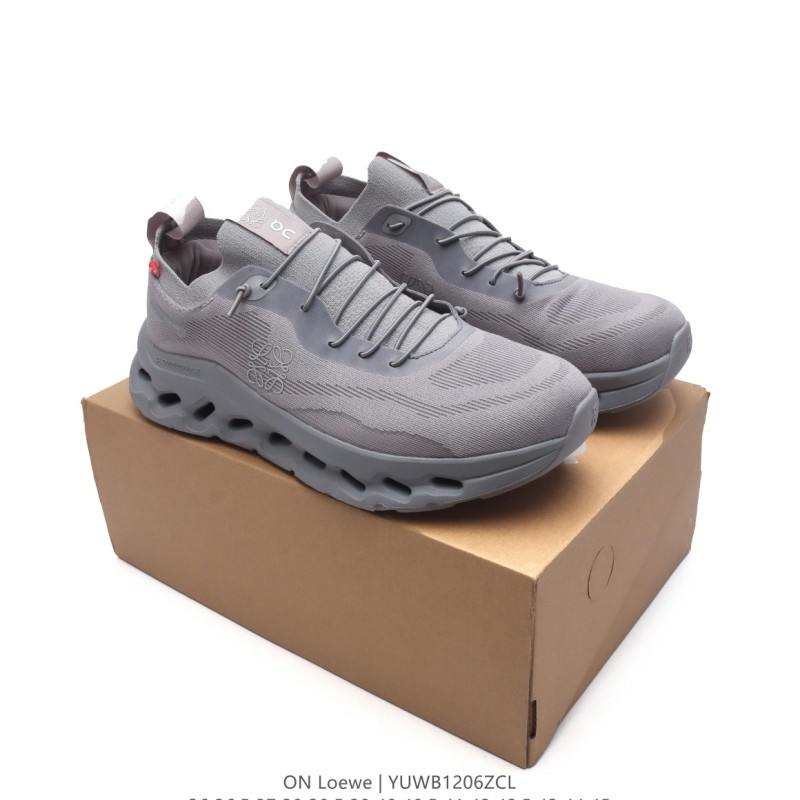 LOEWE 로에베 x 온 콜라보레이션 스니커즈