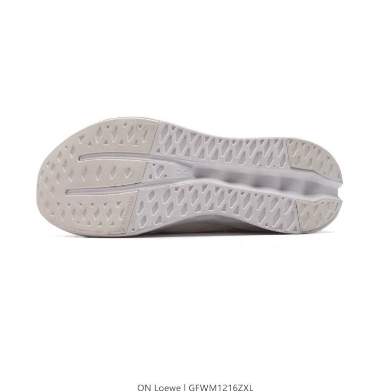 LOEWE 로에베 x 온 콜라보레이션 스니커즈