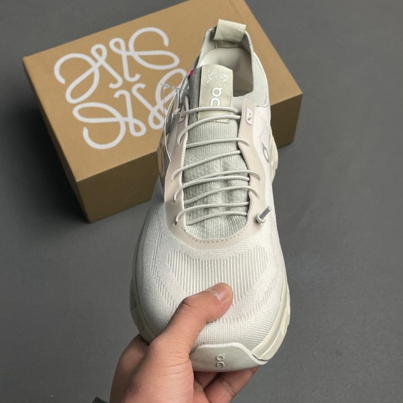 LOEWE 로에베 x 온 콜라보레이션 스니커즈