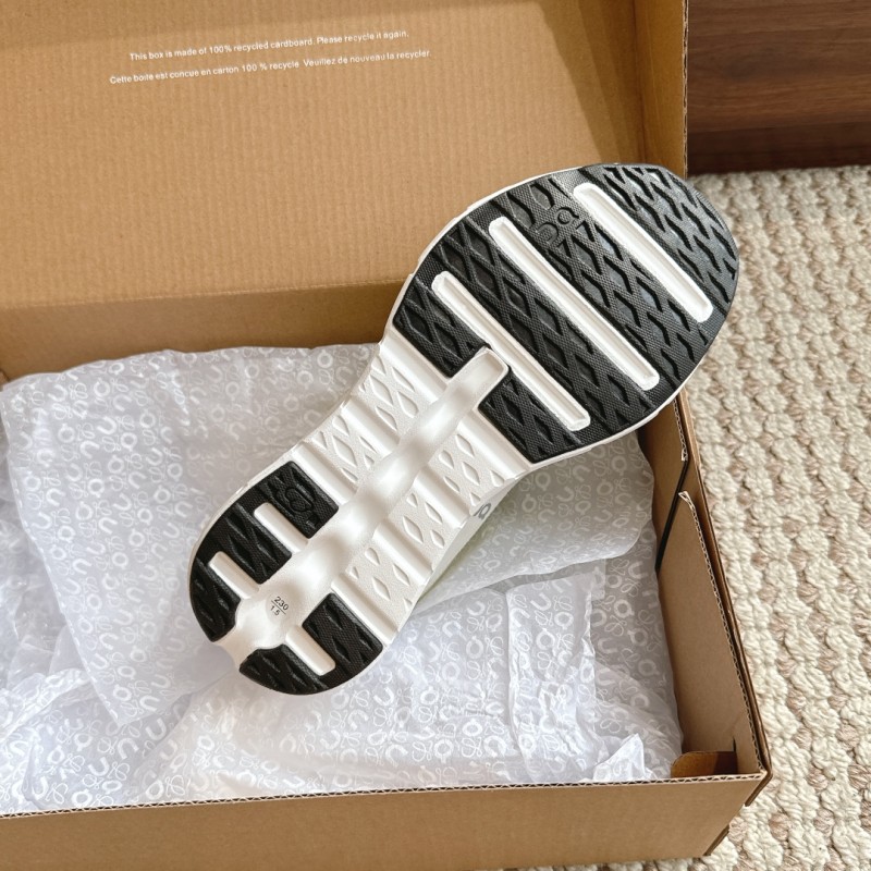 LOEWE 로에베 x 온 콜라보레이션 스니커즈