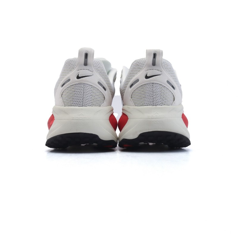 나이키 보메로 18